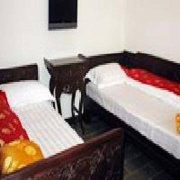 White Tower Yier Hotel